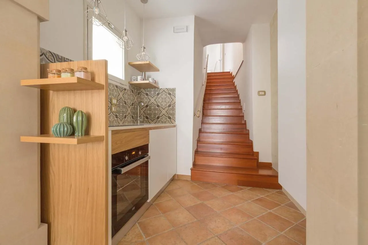 Mimi' Maison By Barbarhouse Lecce Apartment