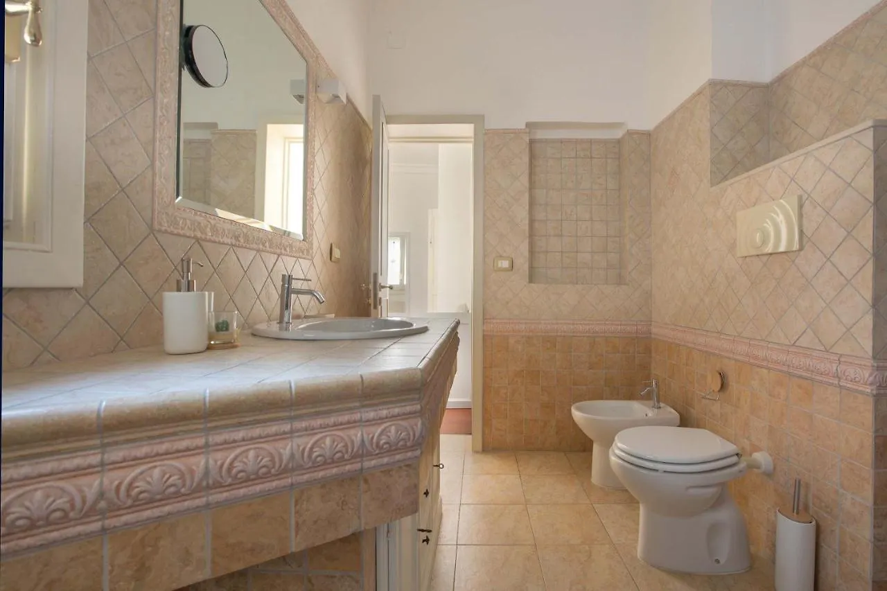 Mimi' Maison By Barbarhouse Lecce 0*,